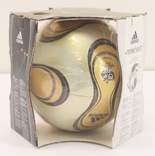 Adidas TEAMGEIST Gold FIFA