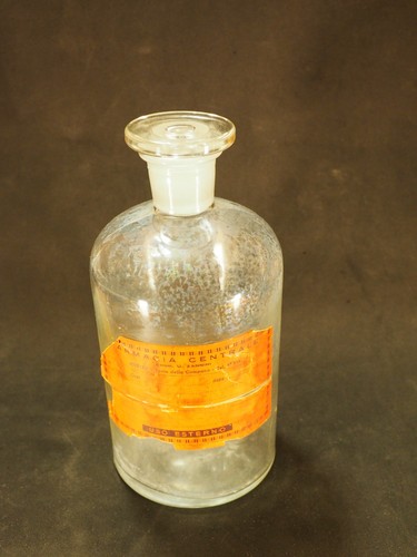 Contenitore farmaceutico - , in