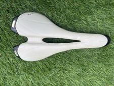 Sella specializzata Toupe 143