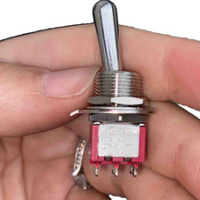 Deviatore Bipolare ON-ON