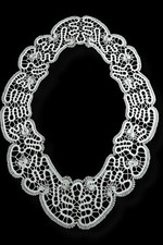 Centro a tombolo lavorato con cotone DMC n. 100 écru 36x25cm