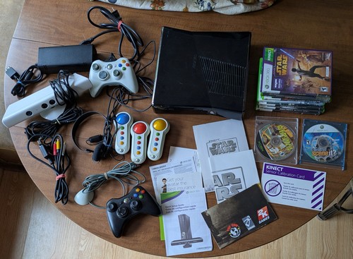 Xbox 360 slim bundle 1439 - xbox,