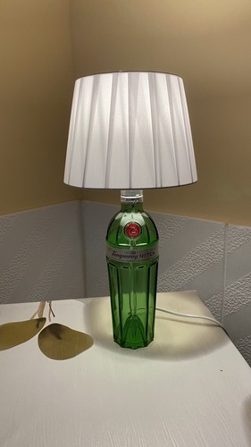 Lampada con bottiglia