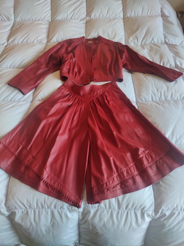 Completo pelle donna - in,