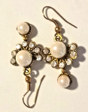 Particolari ORECCHINI perle e