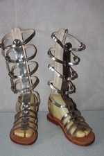 LES TROPEZIENNES  Sandales