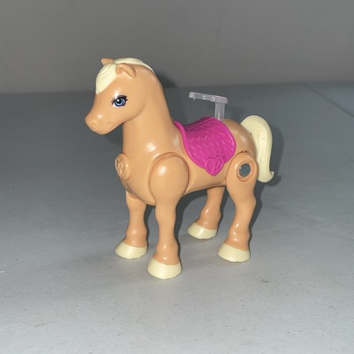 Barbie the pony race - barbie, on-the-go