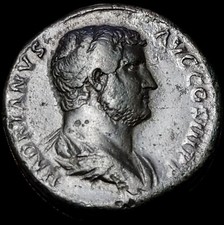 Sesterzio Adriano di bella