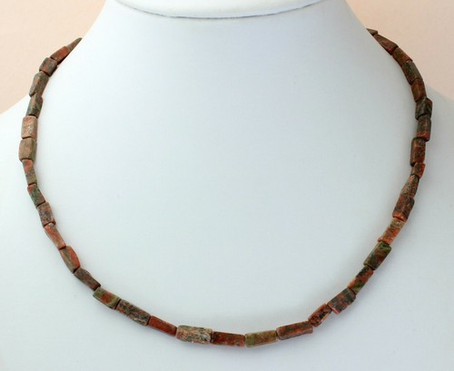 Collana unakit con pietre - in,