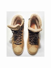 Scarpe scarponcini montagna