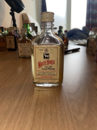 Mignon whisky white - mignon, horse