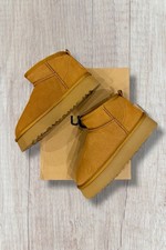Stivaletti UGG da donna taglia