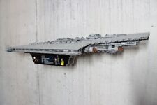Supporto FiguHolder per il tuo LEGO Super Star Destroyer™ Star Wars 10221