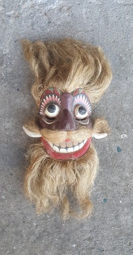Vecchia antica maschera rangda - antica,