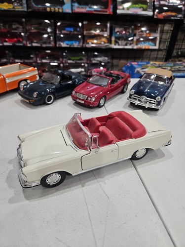 Maisto mercedes benz - maisto,