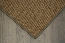 Tappeto in sisal bordato noce