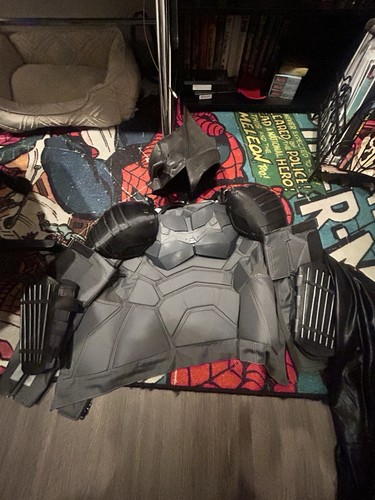 Costume the batman - the, 2022
