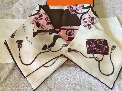 Collector foulard hermès - :,
