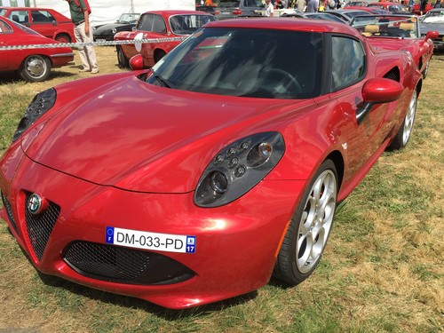 Peinture carrosserie rouge - carrosserie:,