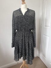 Abito AllSaints bianco e nero