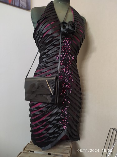 Abbigliamento accessori - e,