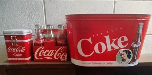 Coca cola collectibles very - coca~cola,