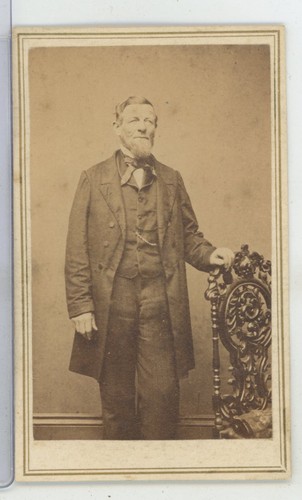 Older man pocket chain - man, tait