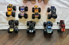 Lot 8 Monster Jam Trucks 1:64