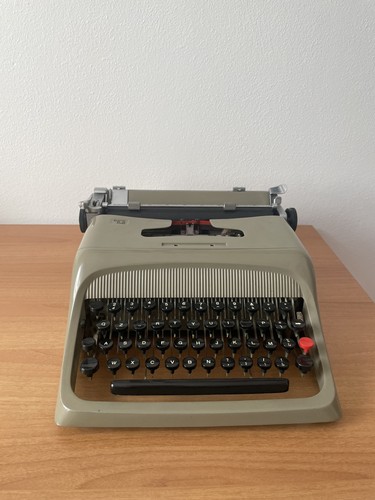Macchina scrivere olivetti - scrivere,