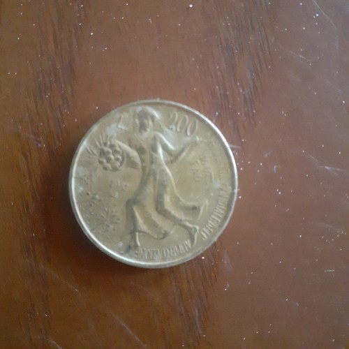 Moneta 200 lire italiane - , 1981