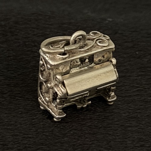 Ciondolo charm articolato - charm,
