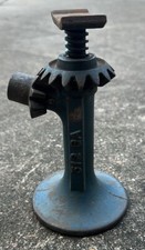 Vintage  Isetta  BMW Car Screw