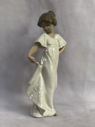 Statuina porcellana nao lladro - porcellana,