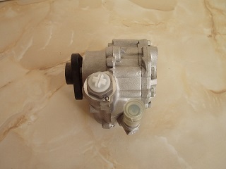 P38 range rover pompa - range,