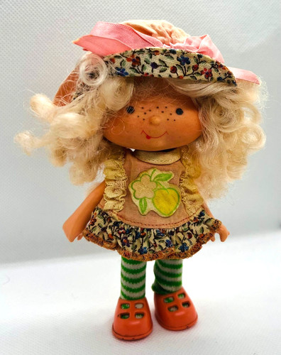 Boneca moranguinho pesseguinho - boneca,