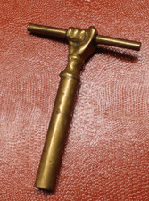 tire bouchon en bronze en