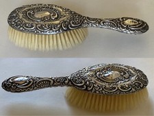 Antica spazzola per capelli