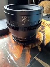 Obiettivo SLR Magic Hyperprime