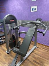 incline press, star trac, grigio martellato