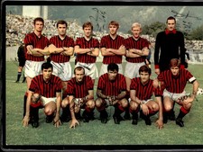 Cartolina calcio formazione squadra calcistica Milan con autografi