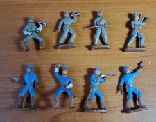VINTAGE LOTTO 8 SOLDATINI GOMMA XILOPLASTO CROMOPLASTO  7 CM CIRCA (C120)