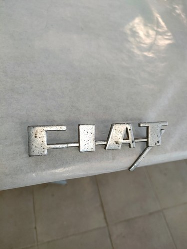 Scritta fiat logo emblema - scritta,