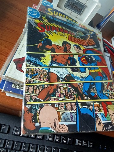 Superman contro cassius - dc-superman,