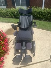 Sedia a rotelle elettrica