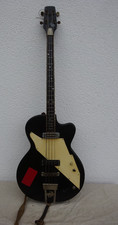 Vecchia chitarra basso