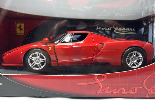Hot wheels enzo ferrari - hot,