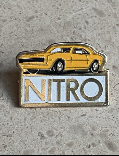 Pin dodge nitro fraisse - pin’s,