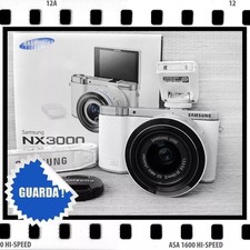 SAMSUNG NX3000 - MIRRORLESS COMPATTA 20MPX CON OTTICA 20-50mm