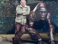 DAVID ATTENBOROUGH - WILDLIFE FILM MAKER - BRILLIANT SIGNED PHOTO