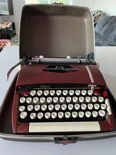 Rara macchina da scrivere